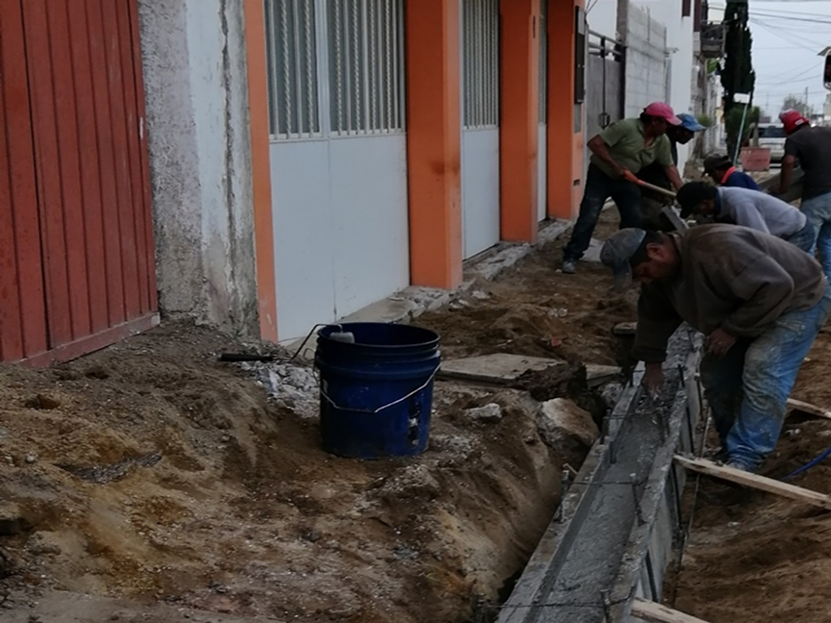  ELABORACIÓN DE GUARNICIÓN TRAPEZOIDAL DE CONCRETO HECHO EN OBRA F'C=150 KG/CM2., DE 15 X 20 X 40 CM. DE SECCIÓN, INCLUYE: CIMBRA METALICA, DESCIMBRADO, MATERIAL, MANO DE OBRA, HERRAMIENTA Y EQUIPO.