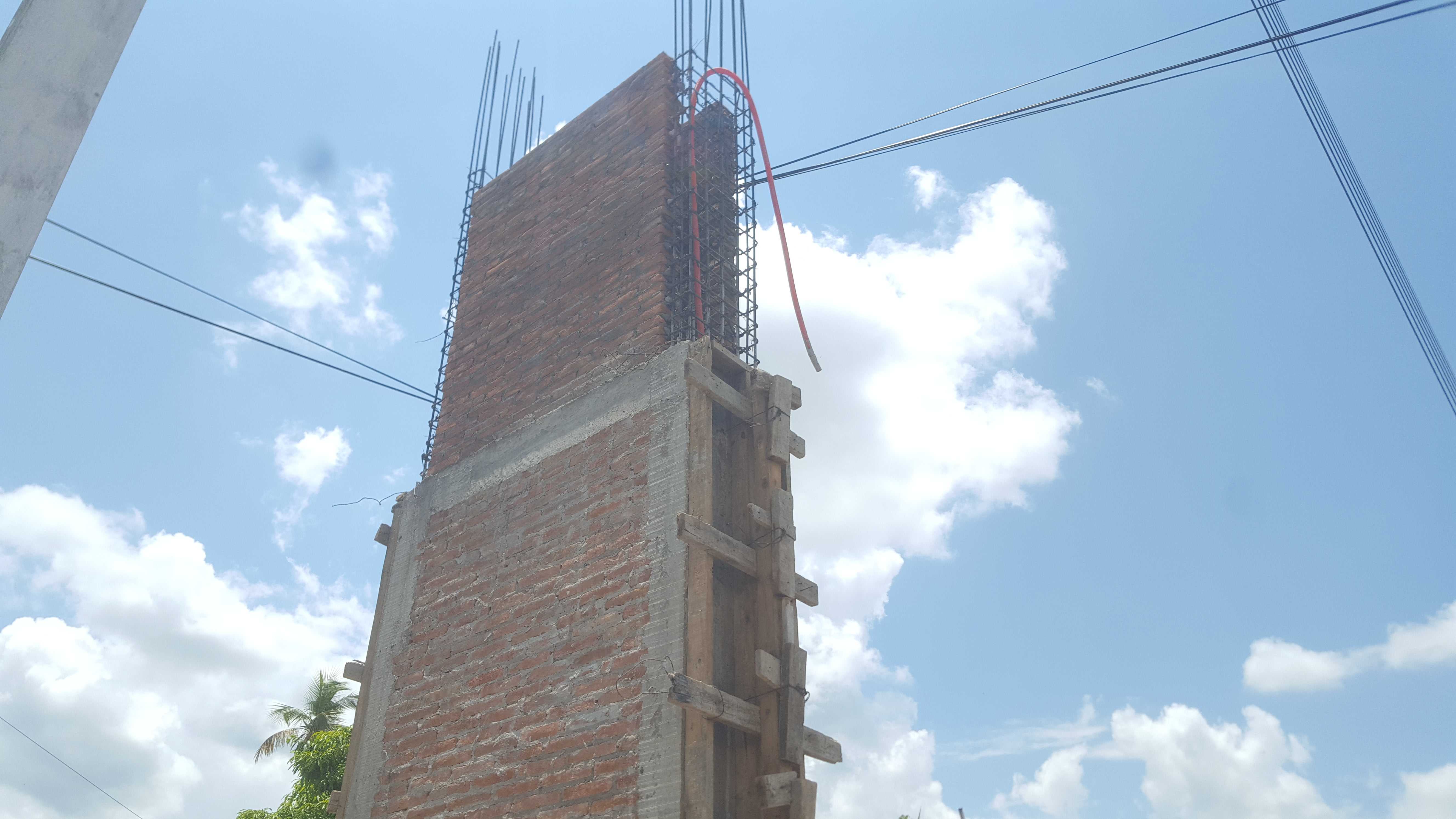 Construccion de columna en esteuctura de concreto armado de seccion 60x20cm.