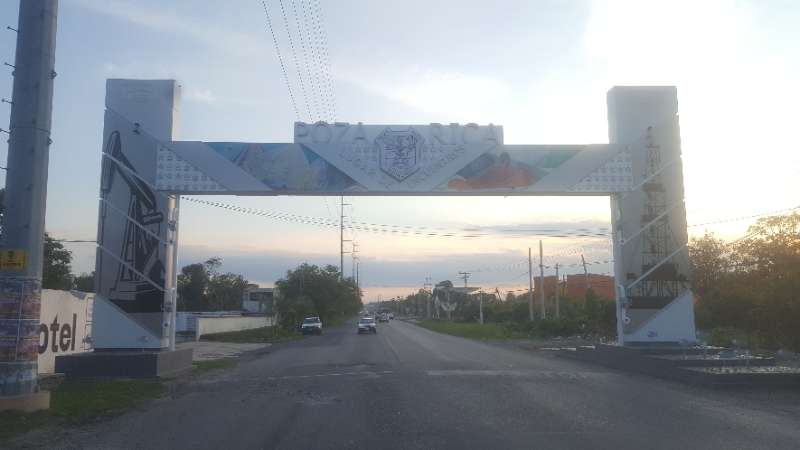 Portico de Acceso a la Ciudad La Florida.